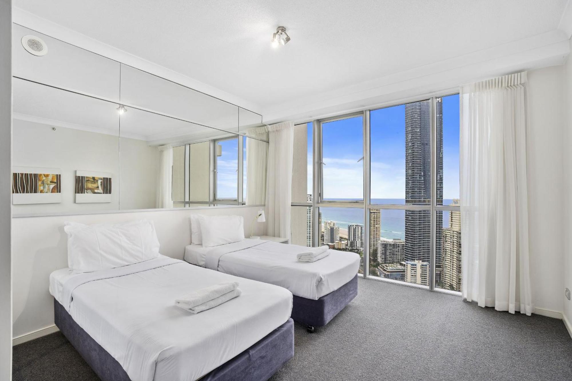 Chevron Renaissance - Hr Surfers Paradise Guldkusten Rum bild